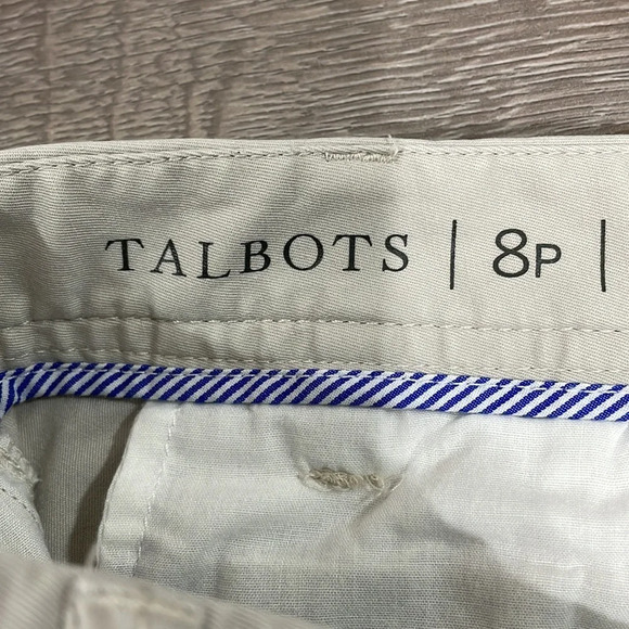 Talbots Girlfriend Chino Short Khaki 8P - Picture 11 of 14